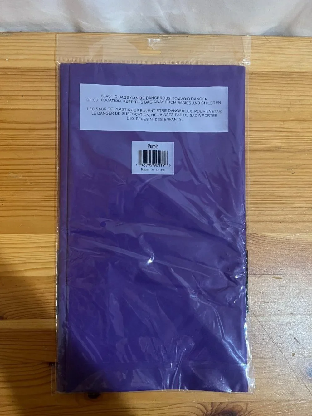 Exquisite Rectangle Purple Plastic Tablecover Brand New $12